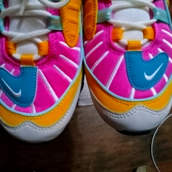 Air Max 98 - Picture 1 of 7